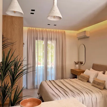 Brand New Modern Studio- Hidden Gem Apartment Argassi