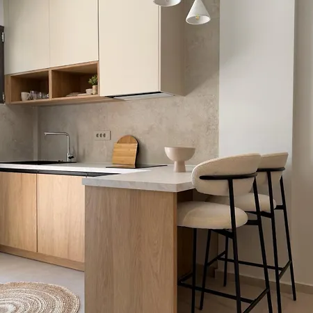 Brand New Modern Studio- Hidden Gem Apartment *