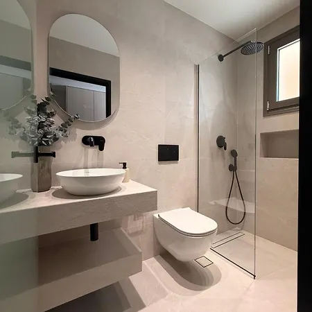 Apartment Brand New Modern Studio- Hidden Gem *